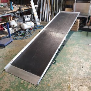 前後折疊式玻璃纖維斜坡板 200公分